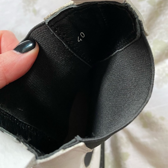 SIMON MILLER BOOT IN MACADAMIA PATENT 
SCRAMBLER - Picture 9 of 10